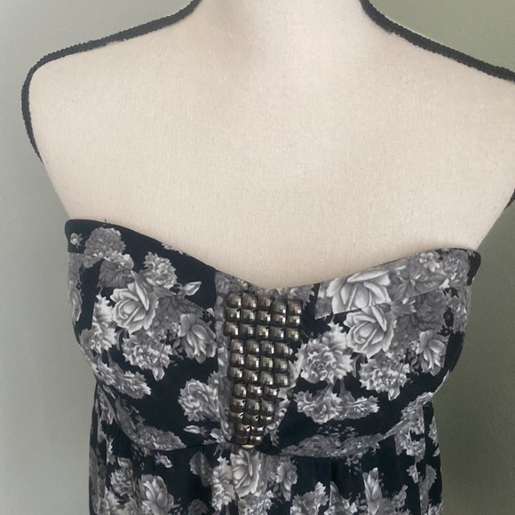 Torrid Floral Strapless Top - Picture 2 of 9